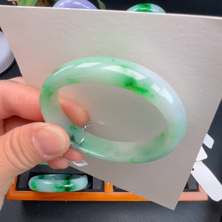 翡翠未镶嵌手镯（贵妃镯）缅甸翡翠