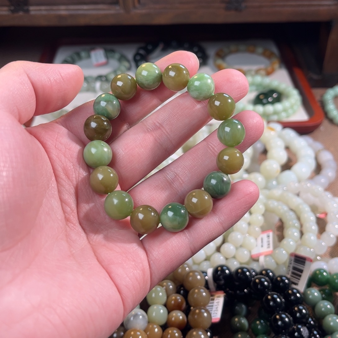 和田玉未镶嵌手链