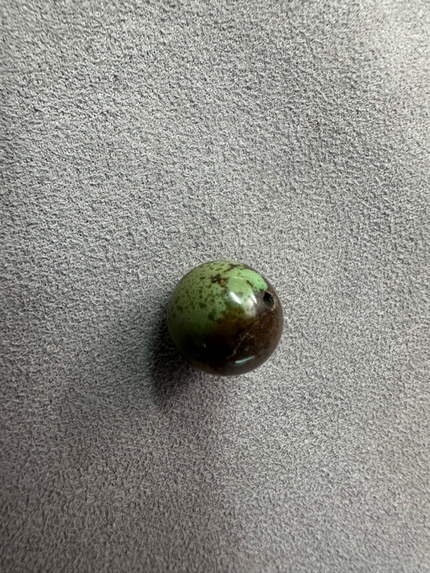 原矿绿松石圆珠尺寸11➕克重2.38g有瑕