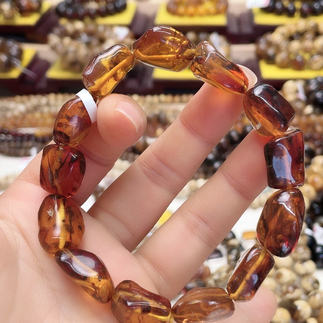 琥珀裸石未镶嵌大