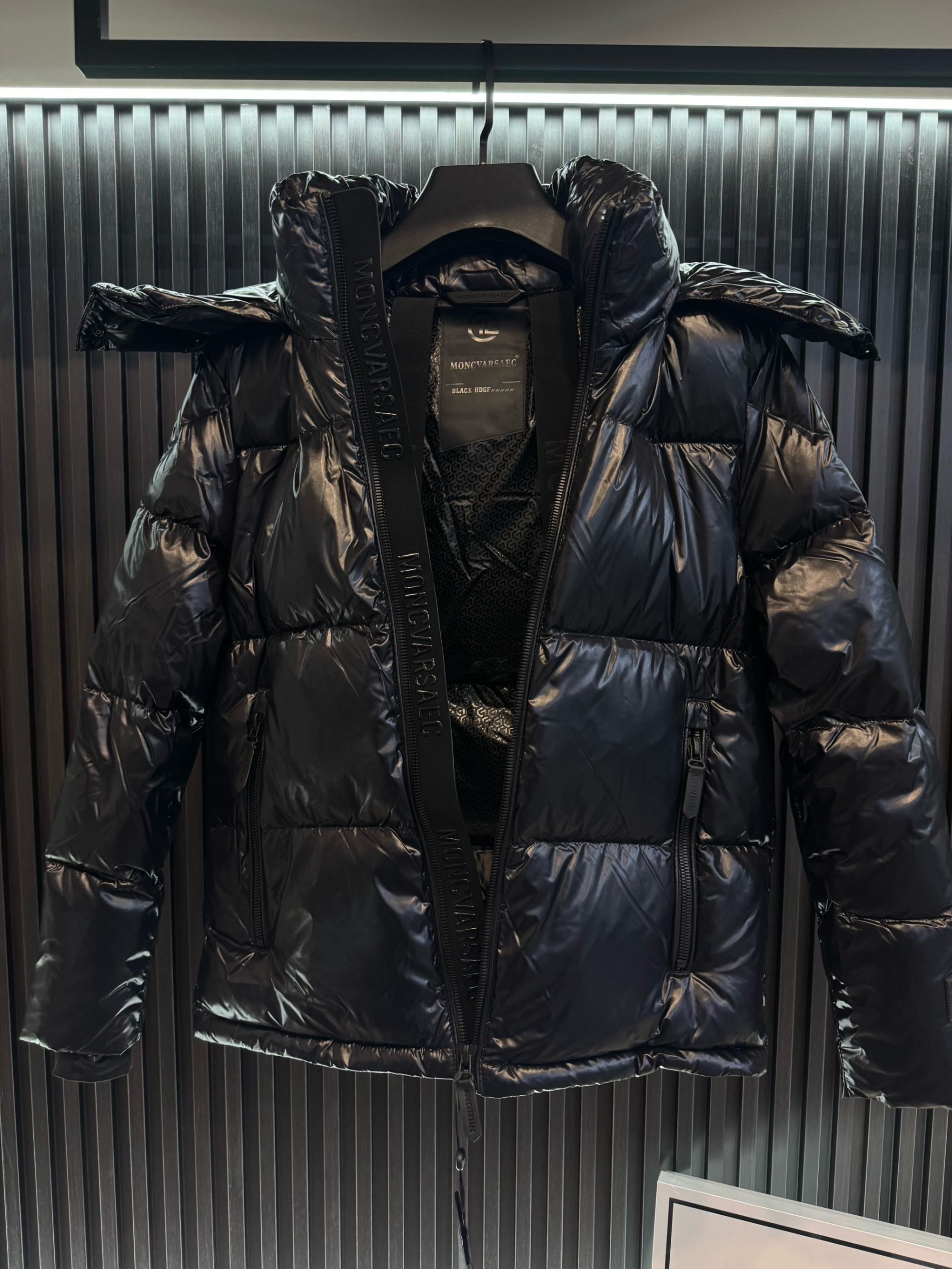 高端欧美经典 黑武士 羽绒服2025新款活帽特厚蓬松情侣外套上衣