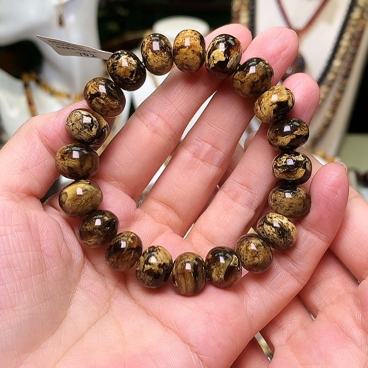 琥珀裸石未镶嵌抚顺琥珀