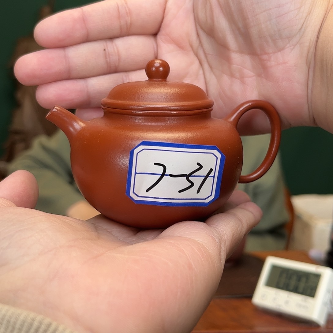 紫砂茶壶贡珠朱泥