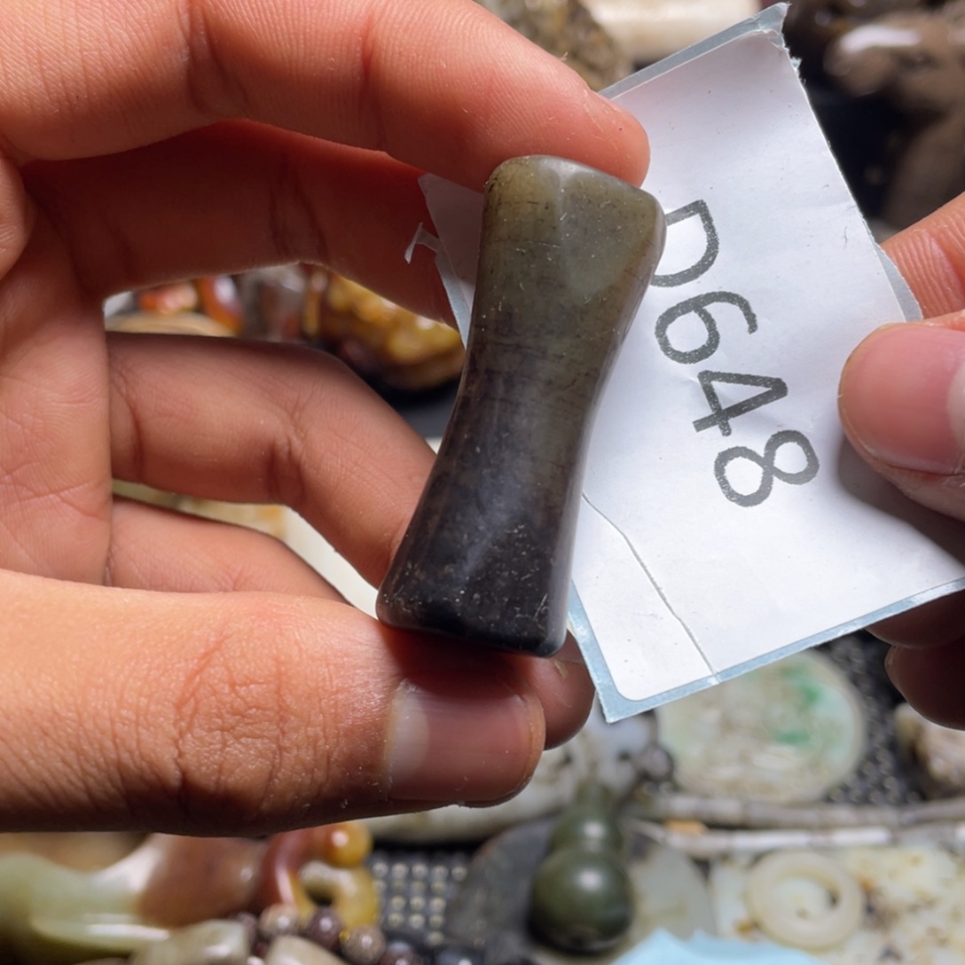 和田玉（糖玉）挂件未镶嵌