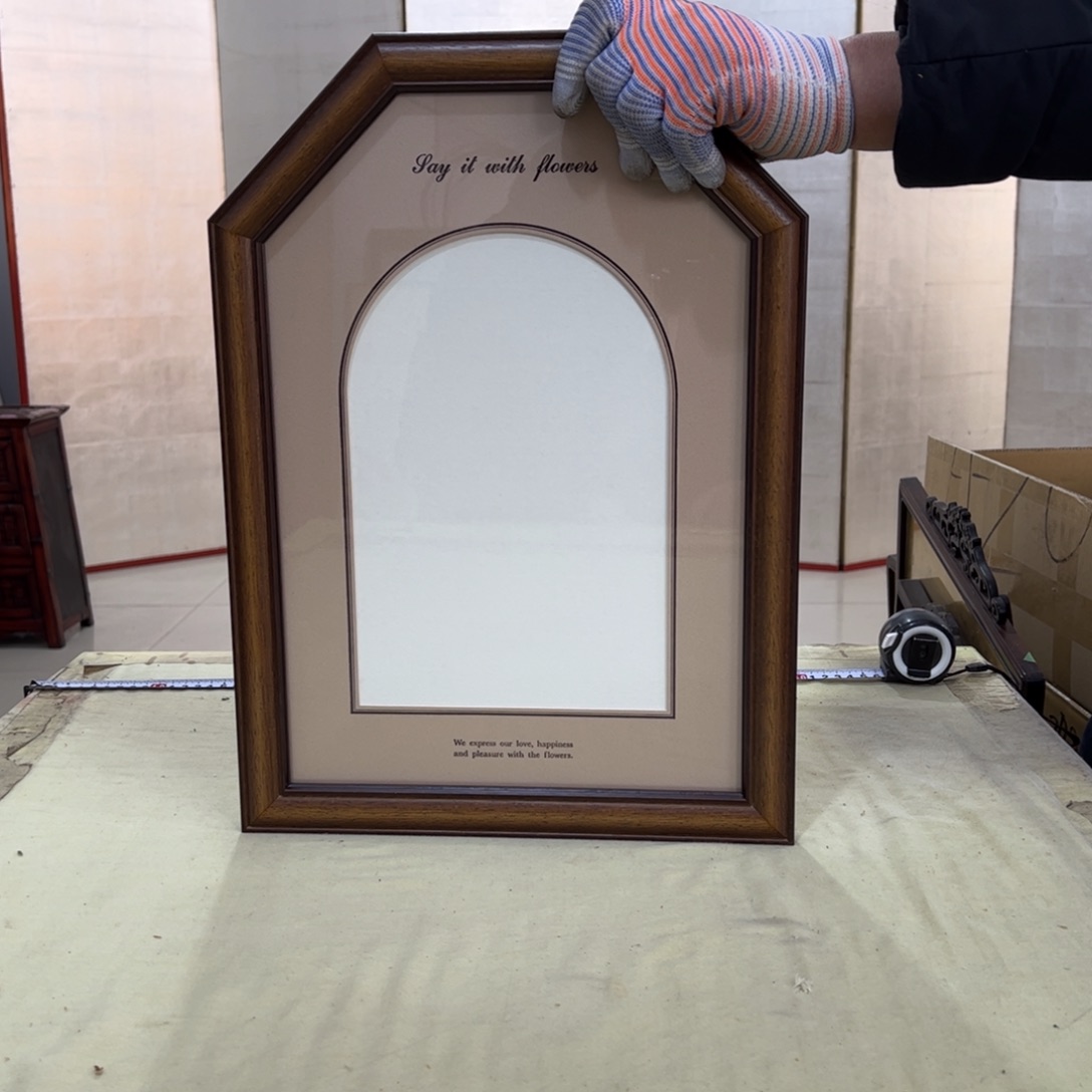 井***罗绘画屏风框画茶空间设计