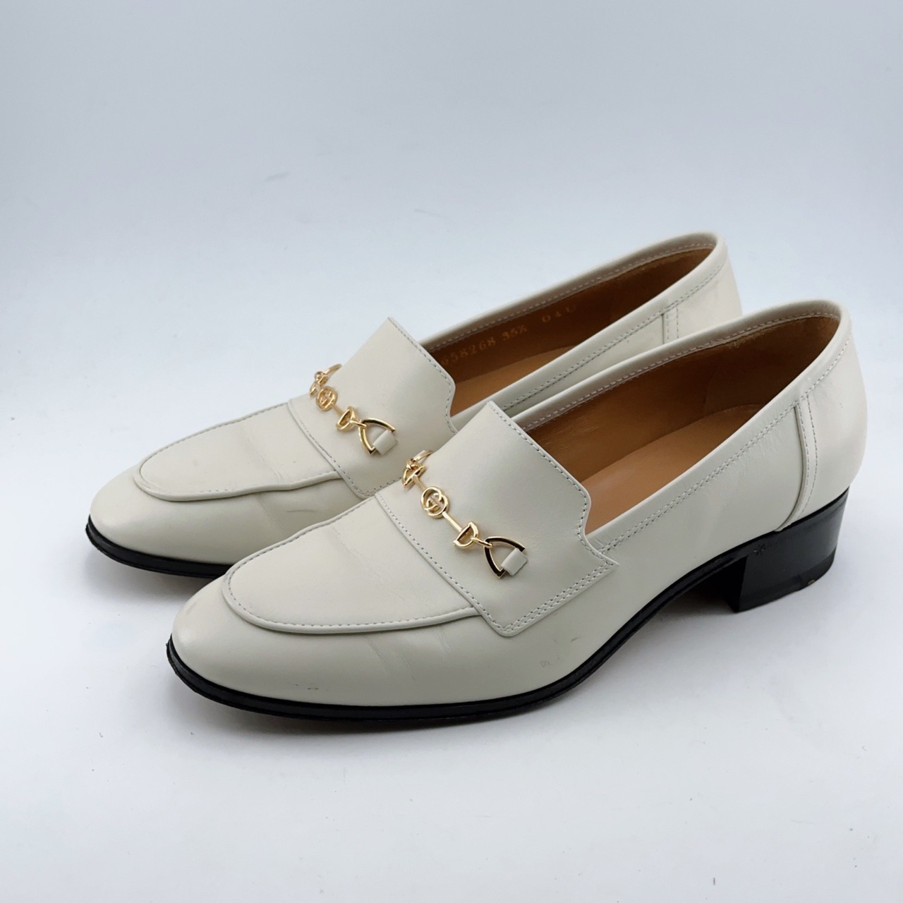 95新 GUCCI/古驰 35.5码/98新/米白色马衔扣乐福鞋