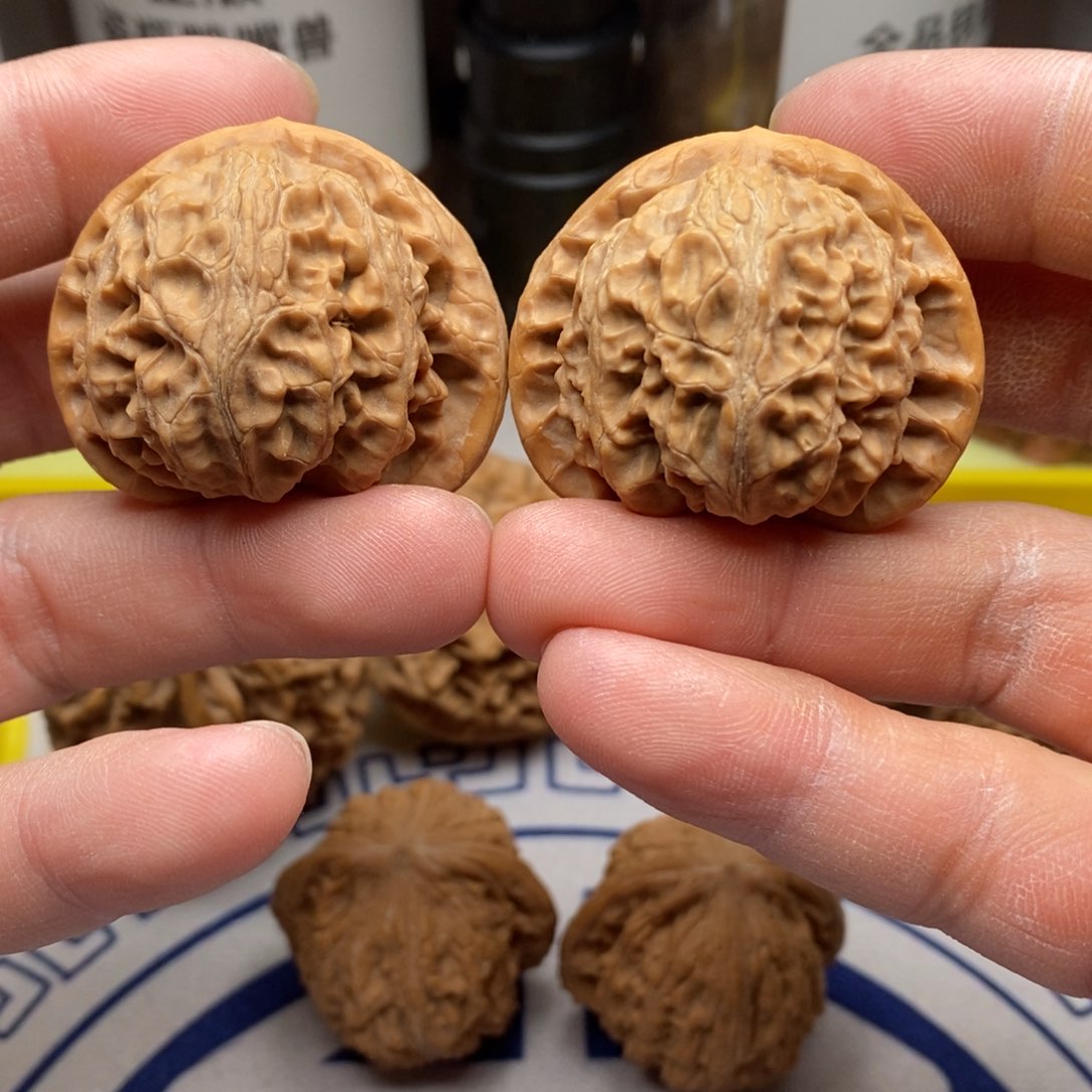 核桃把件四一宫灯