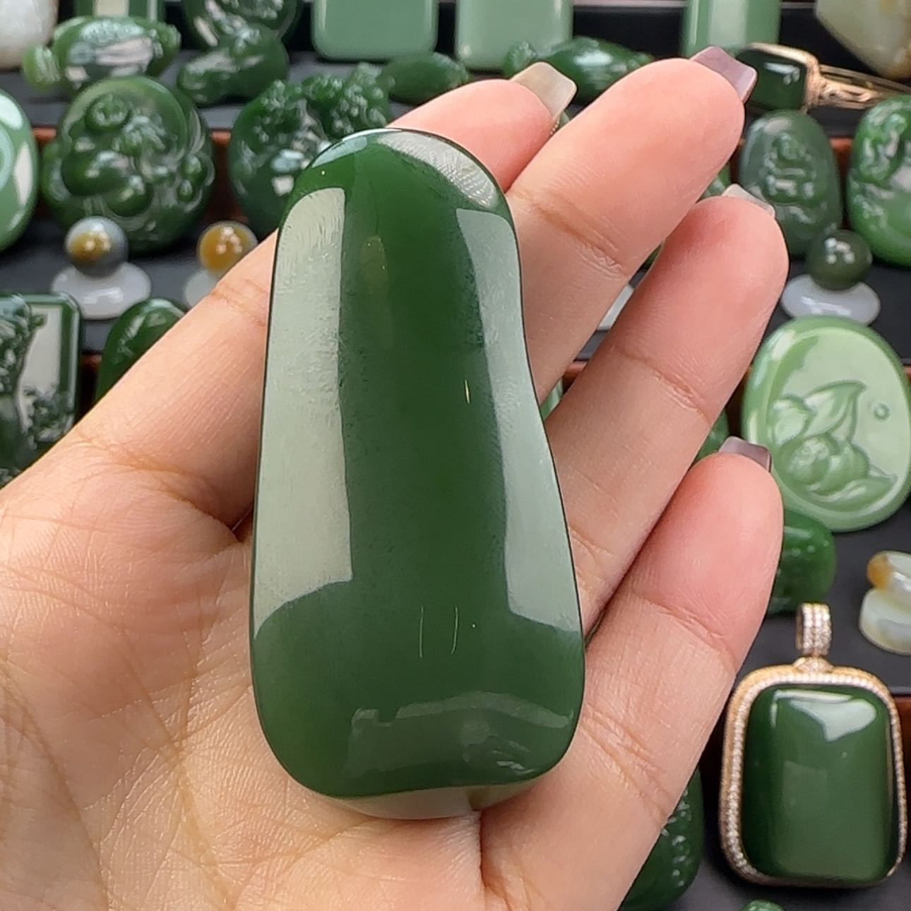 【闪购商品】和田玉（碧玉）颈饰未镶嵌宇***爱