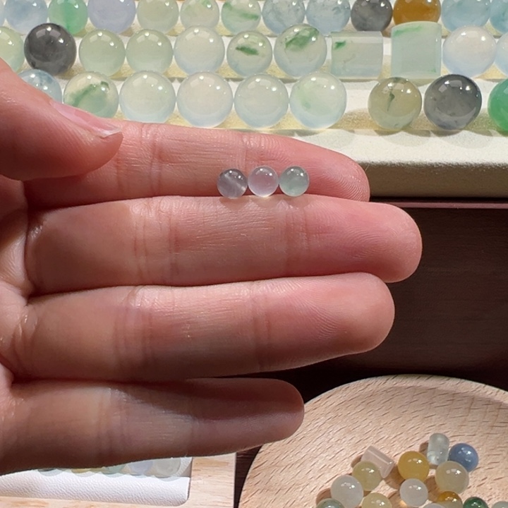 翡翠散珠天然缅甸翡翠A货4.8-4.9