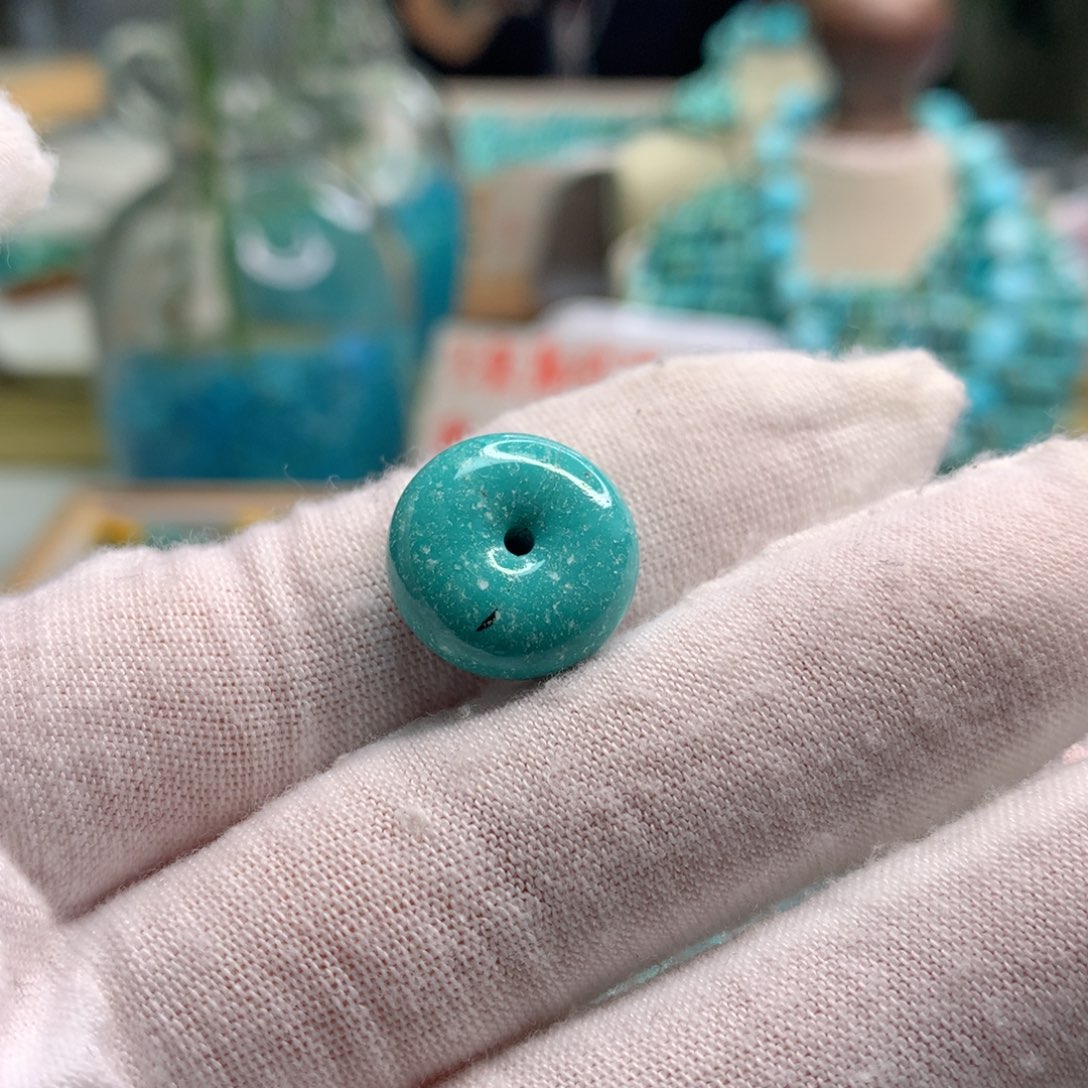 绿松石未镶嵌饰品