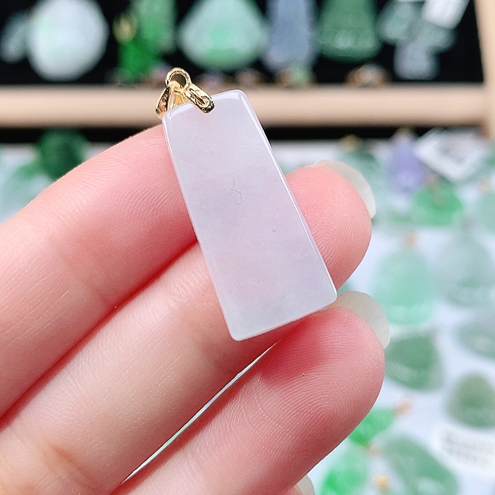 翡翠未镶嵌颈饰吊坠