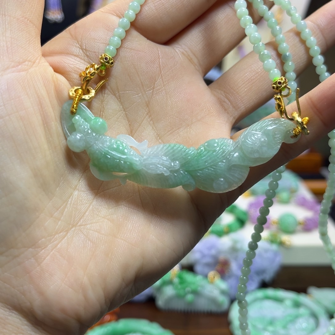 凝***莲翡翠未镶嵌颈饰天然翡翠