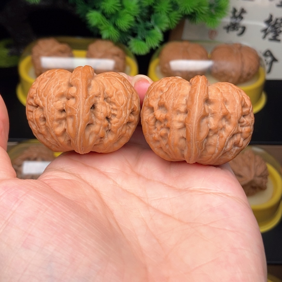 吊坠文玩核桃42元宝