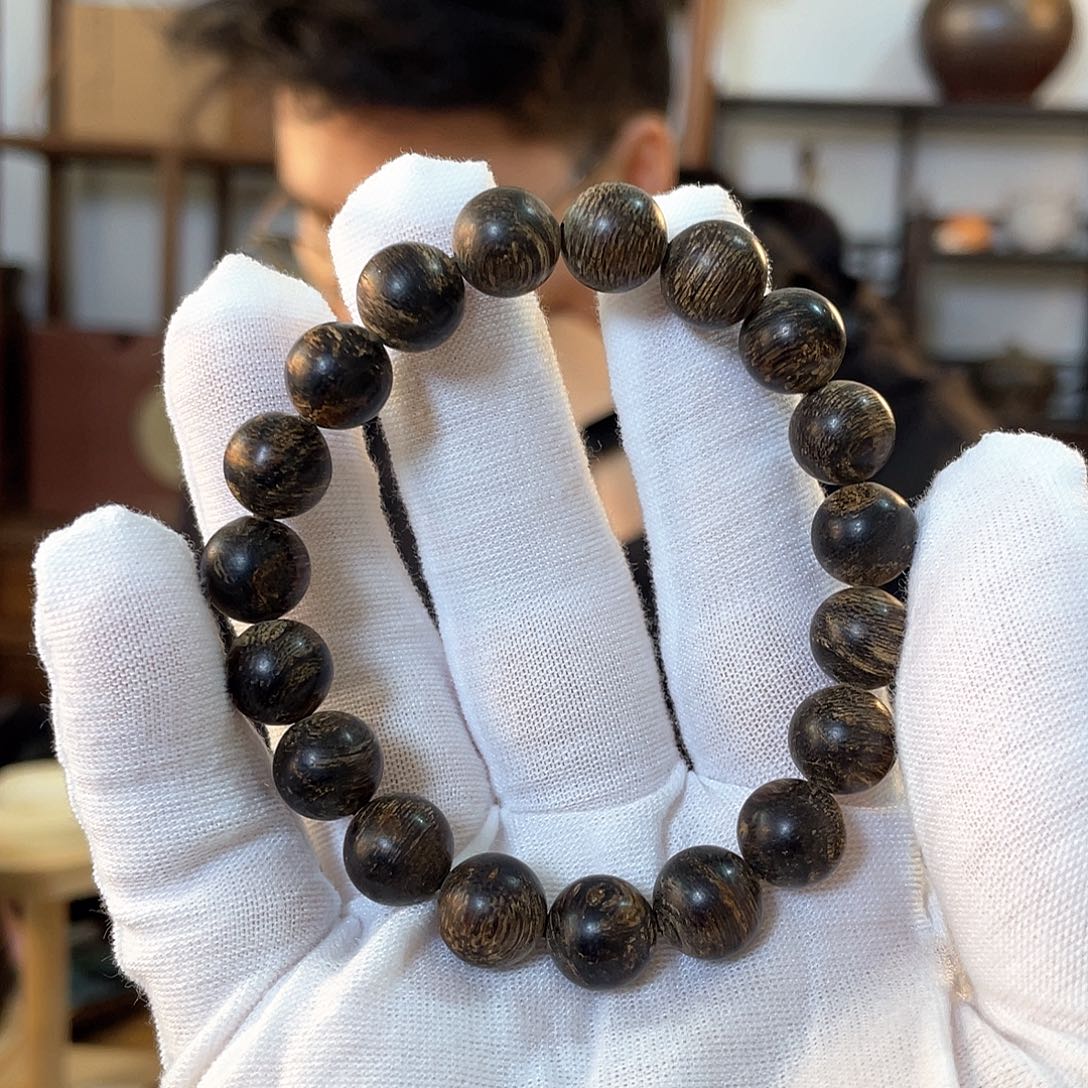 沉香手串芽庄12.87g,10mm