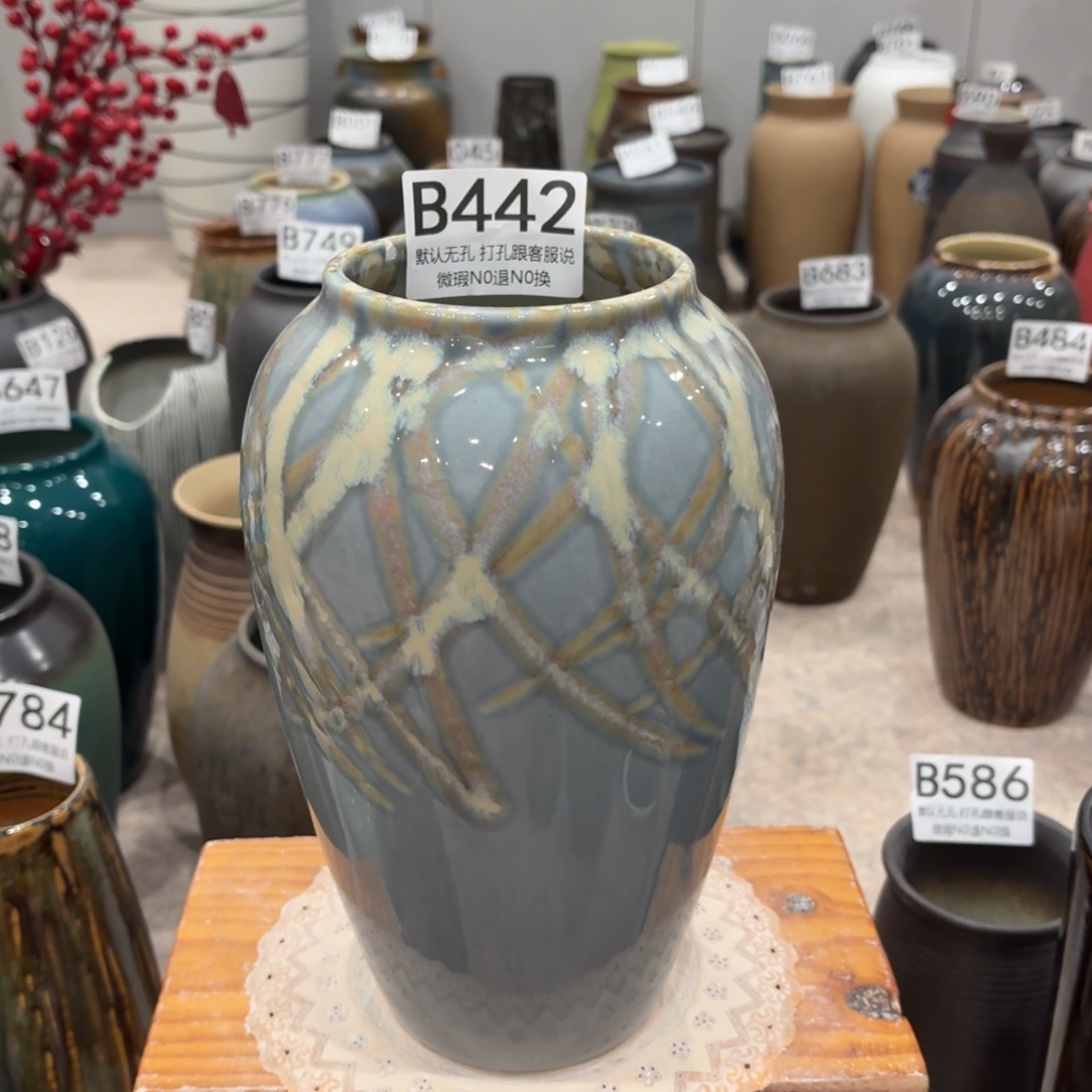 摆件442 景德镇陶瓷花瓶高27口9.5