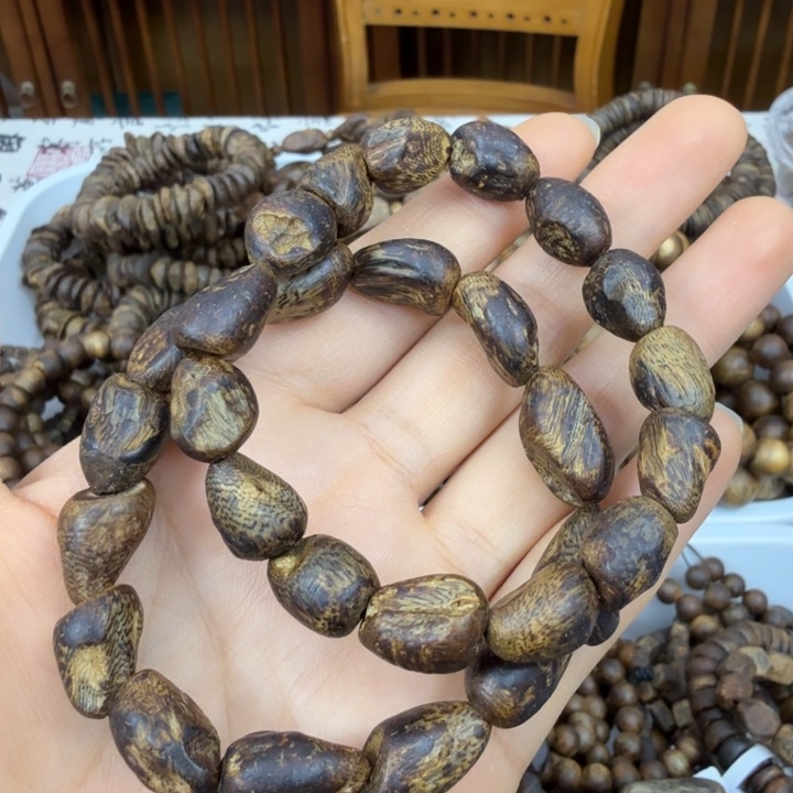 沉香手串沉香绿奇楠树丁留疤九九分节油多样性发其一10