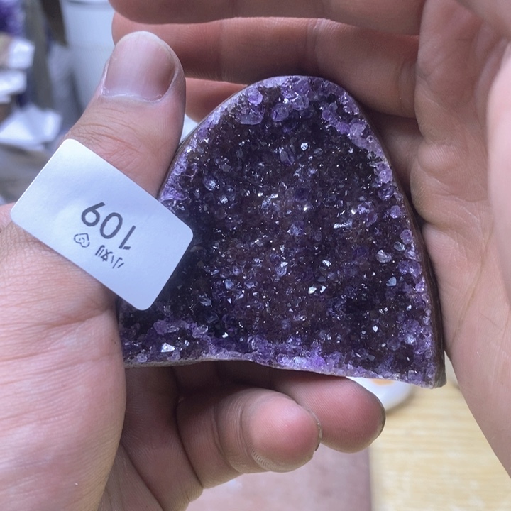 未镶嵌水晶大型摆件（非配饰）