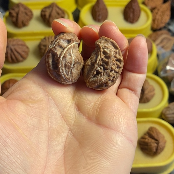 把件文玩核桃异形