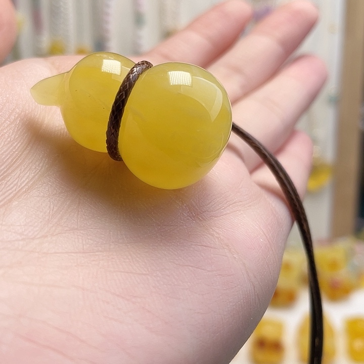 蜜蜡未镶嵌裸石葫芦吊坠