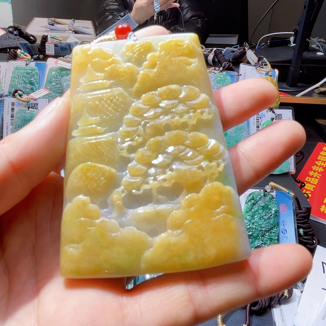 颈饰未镶嵌翡翠一