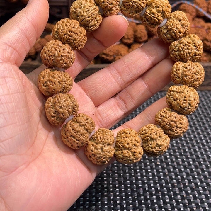 K***J金刚菩提手串蜂窝