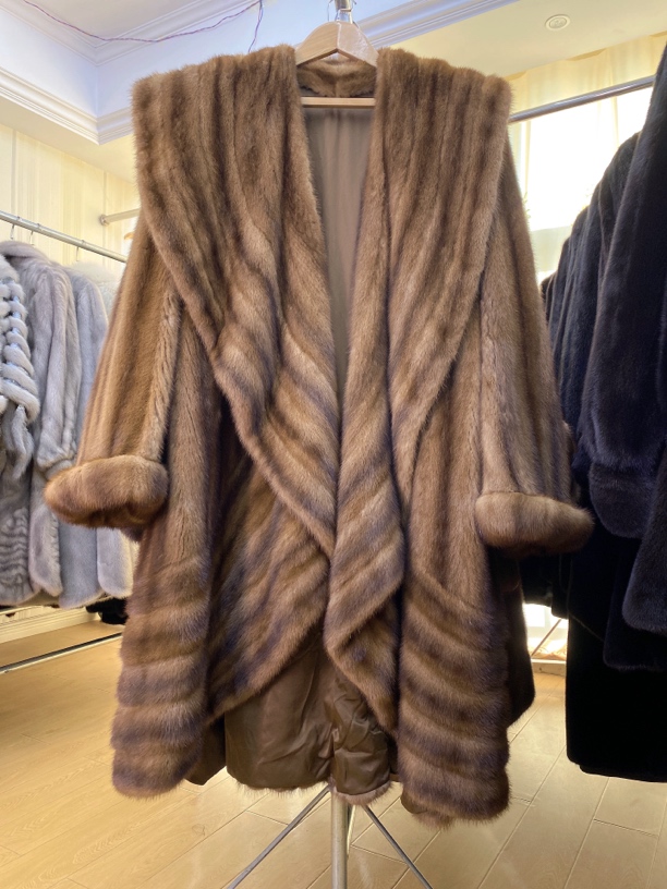 D030进口水貂皮大衣长105胸围130摆2.2