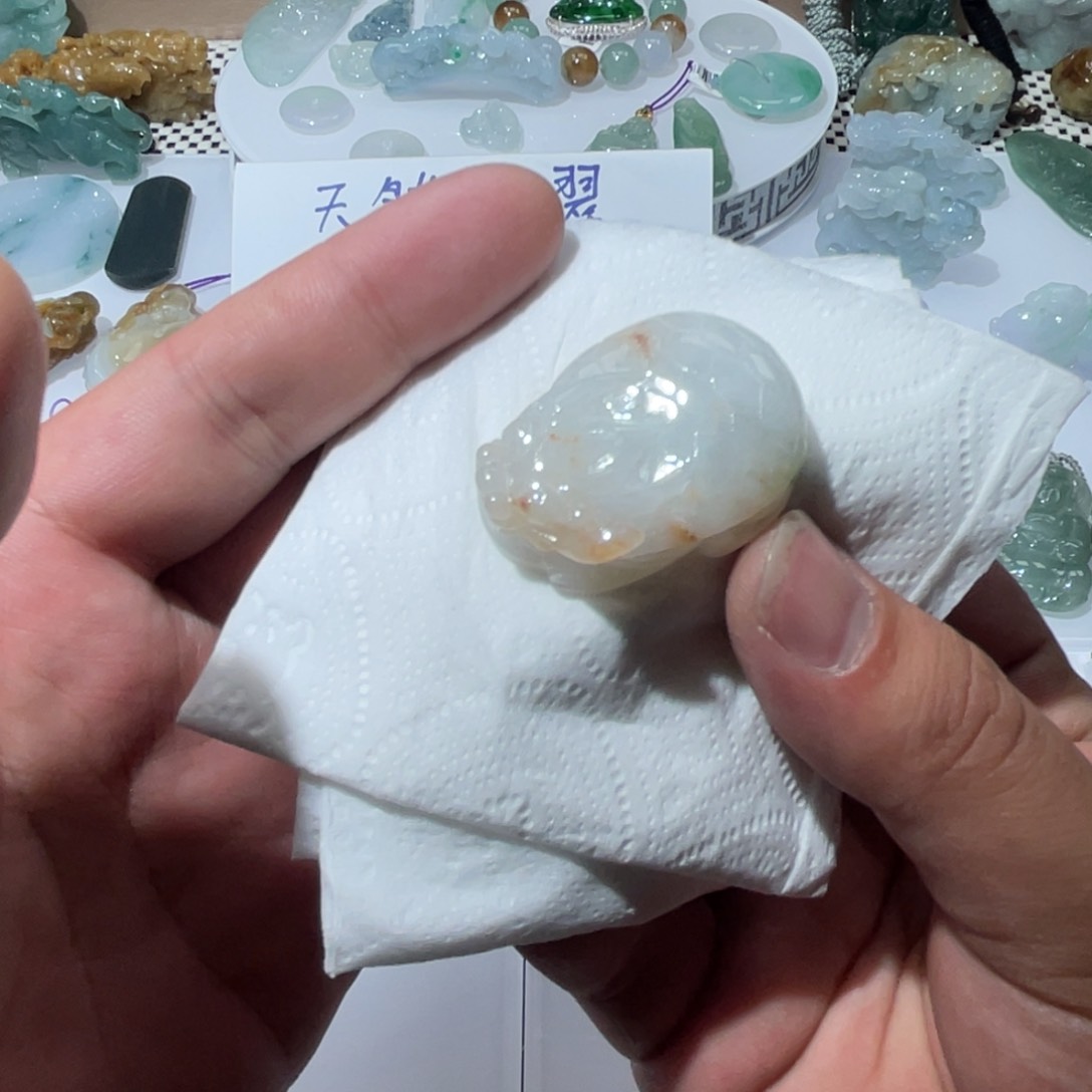 翡翠颈饰未镶嵌天然