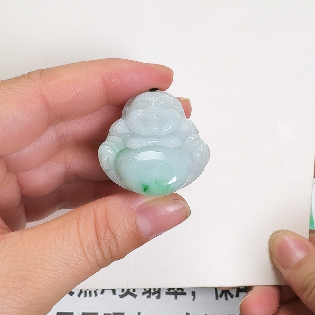 翡翠颈饰未镶嵌佛公