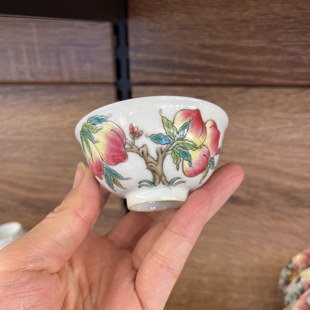 手绘九桃內绘茶园茶杯40cc中式茶杯经典陶瓷主人杯