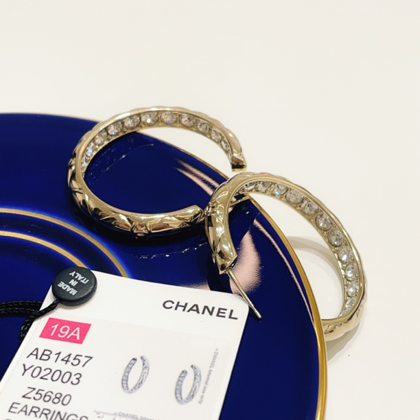 95新 Chanel/香奈儿 Chanel19A埃及系列金色菱格满钻耳环53788699