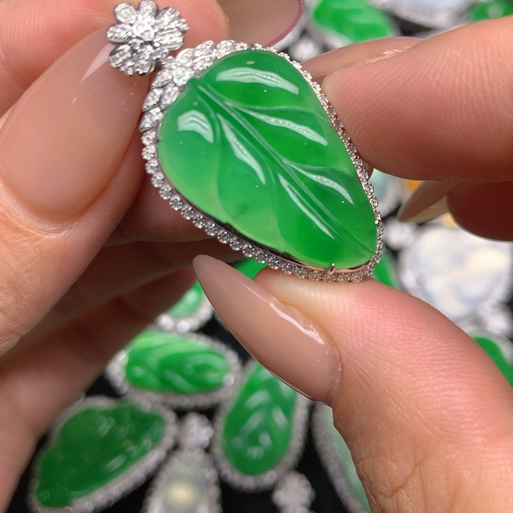 翡翠18K金镶嵌吊坠(不含链)