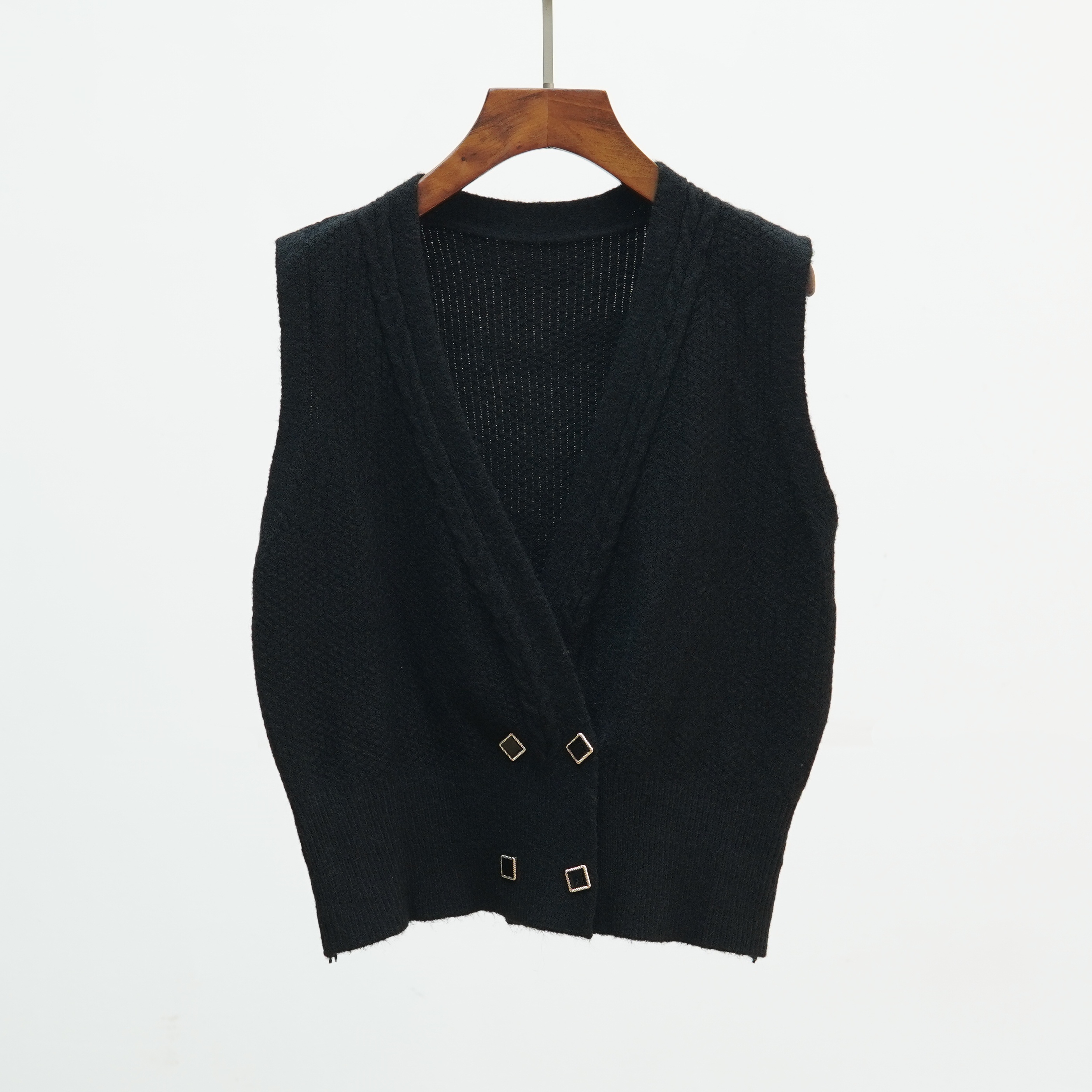 311 针织马甲女开衫2025新款春秋双排扣短款无袖坎肩背心上衣外搭