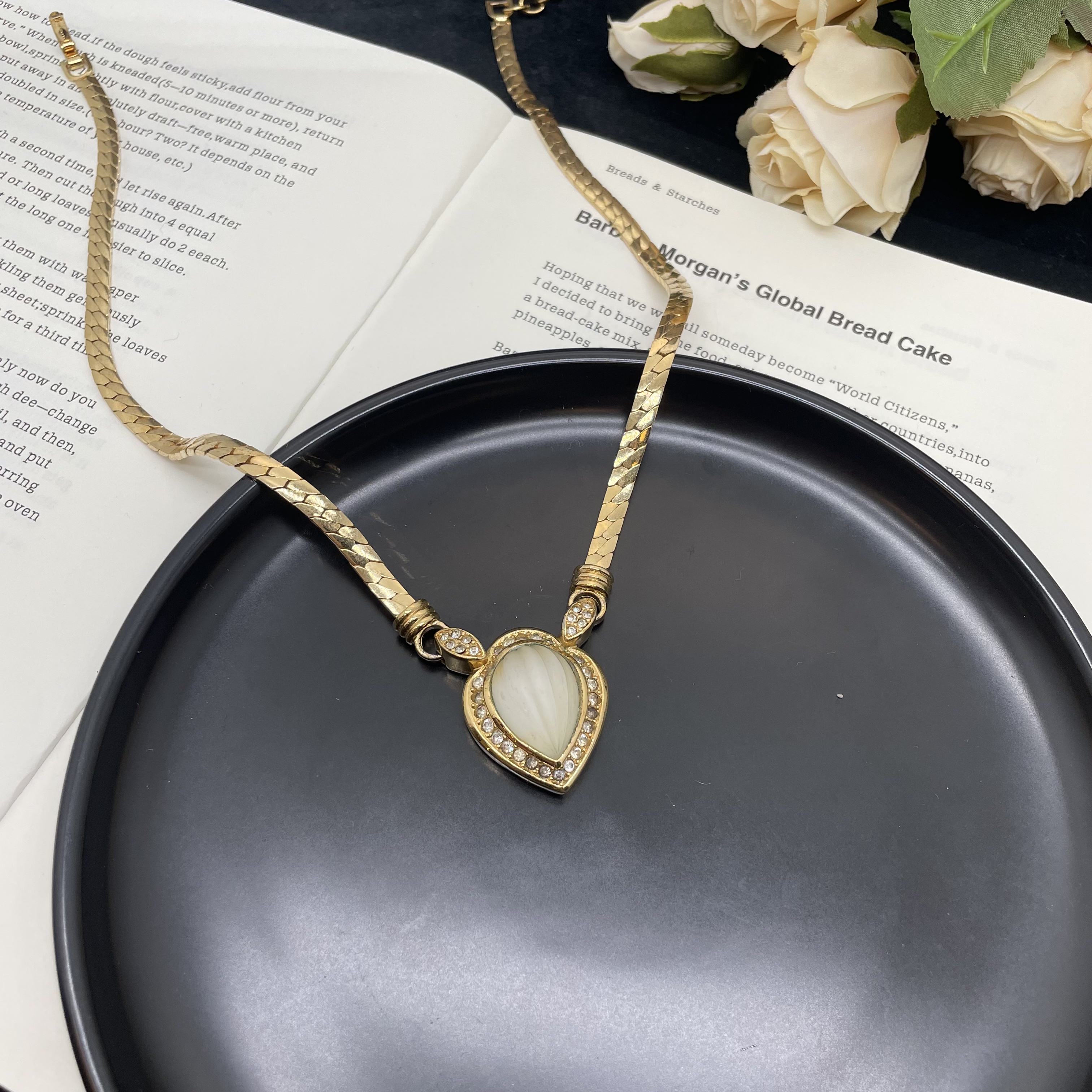 95新 DIOR/迪奥 奶白色花苞造型项链/d06521