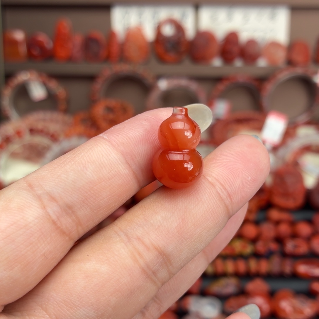 南红玛瑙未镶嵌颈饰胖葫芦