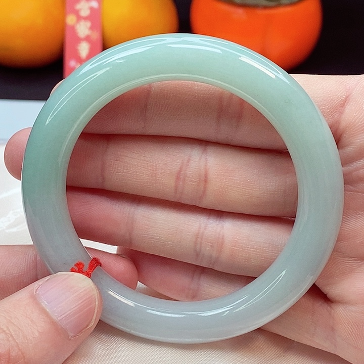 翡翠手镯未镶嵌59圈