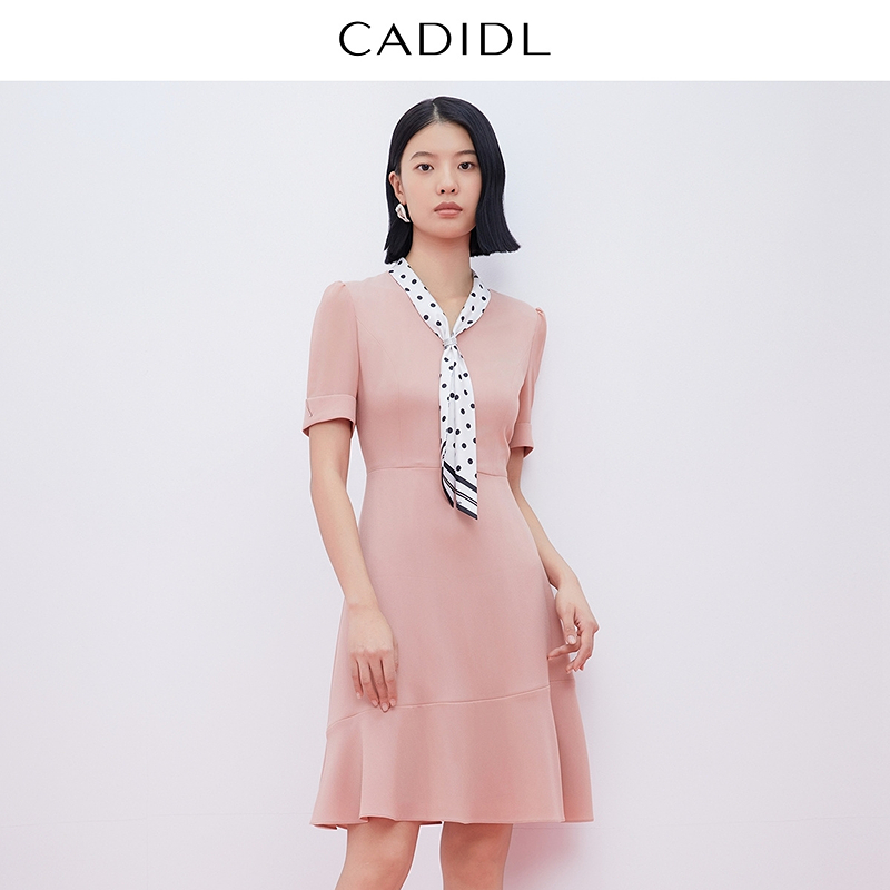 卡迪黛尔小香风显瘦气质针织时尚夏季修身名媛连衣裙