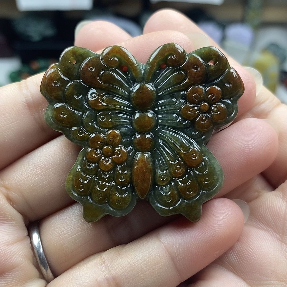 颈饰未镶嵌翡翠牌子