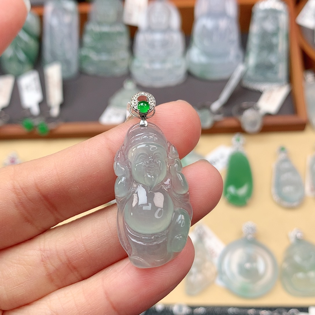 翡翠颈饰18K金镶嵌财神爷