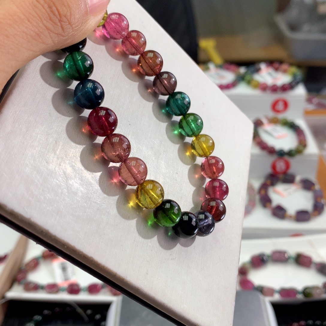 碧玺未镶嵌手链      