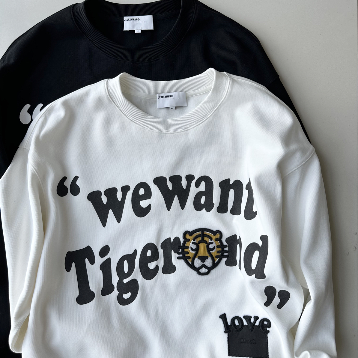 圆领 卫衣 3D 刺绣简潮