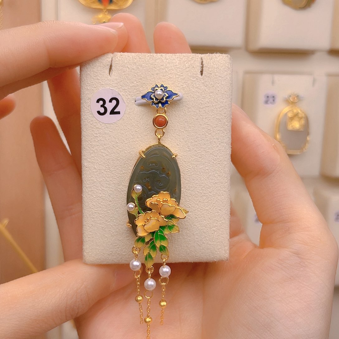 和田玉颈饰银S925镀金镶嵌