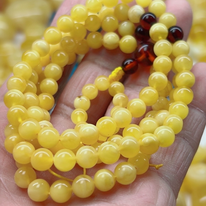 琥珀（矿物珀）颈饰未镶嵌