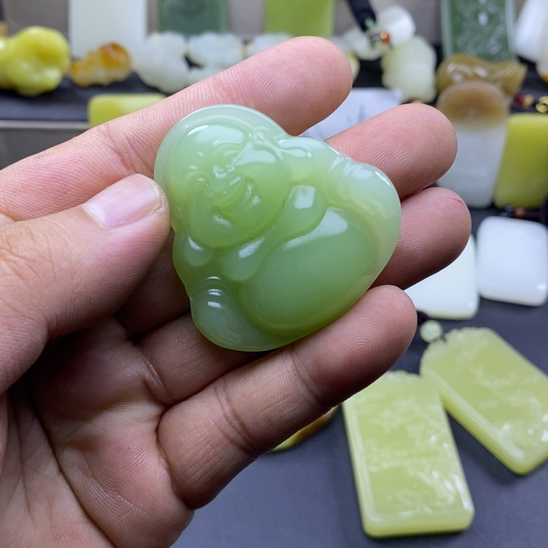 和田玉未镶嵌颈饰二*