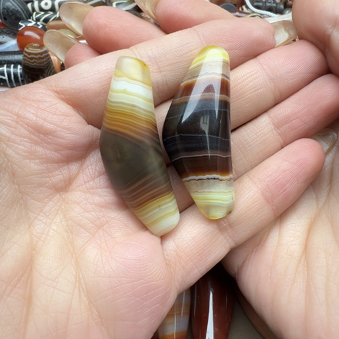 榻***子玛瑙/玉髓未镶嵌珠宝半成品