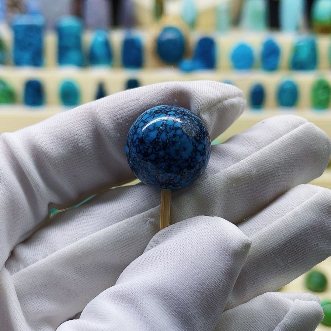 绿松石颈饰未镶嵌玉*诚