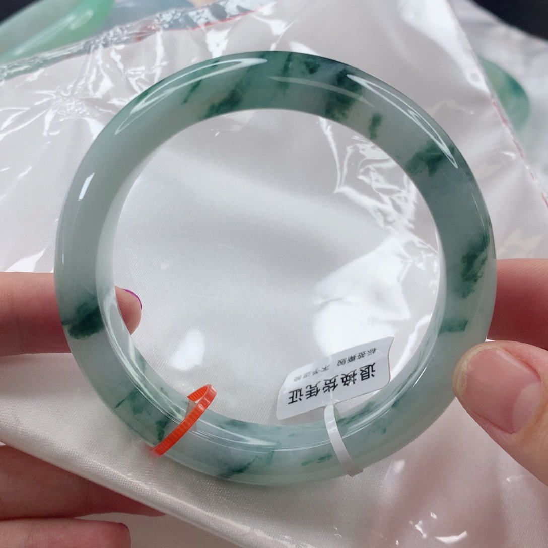 翡翠未镶嵌手镯圈口59.8