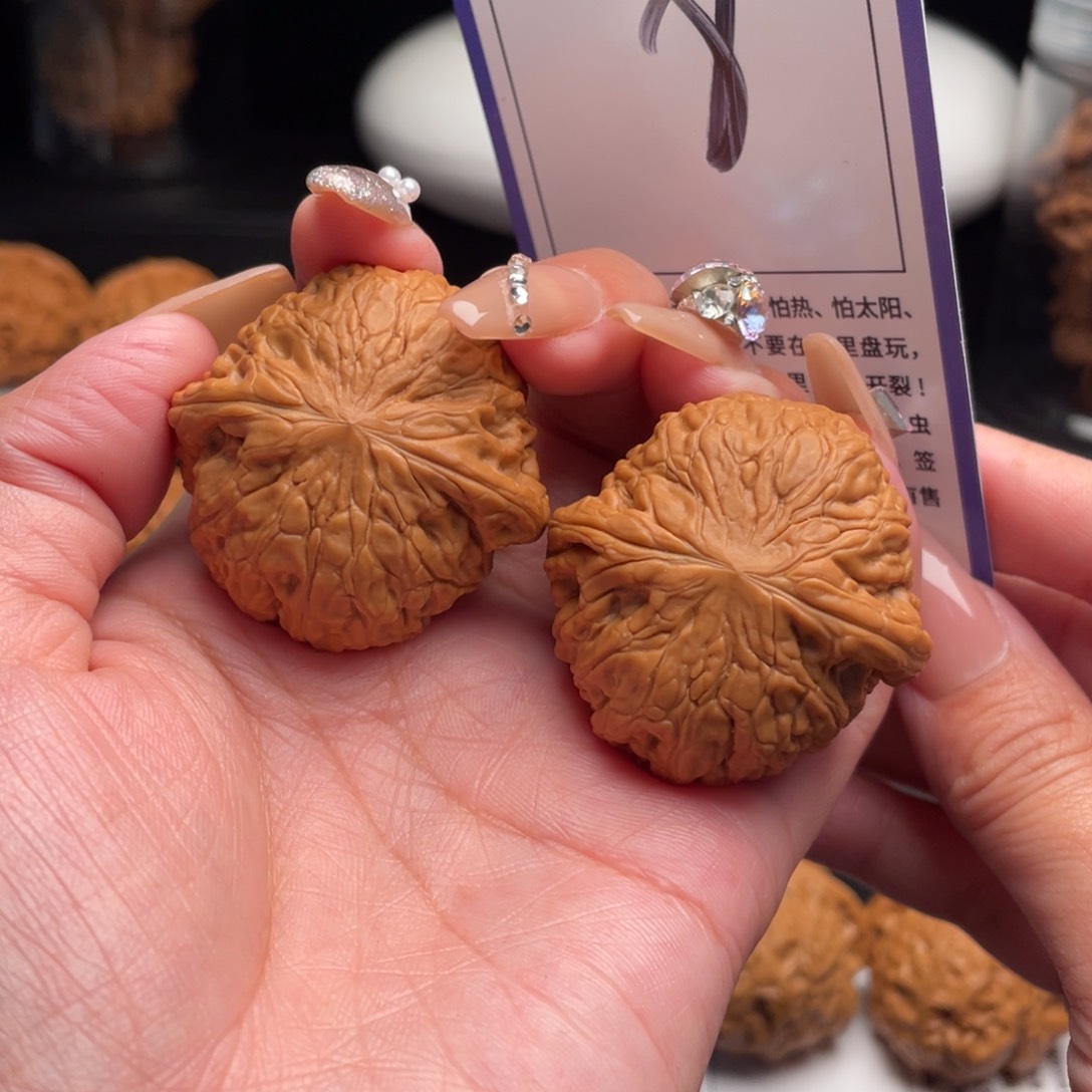 文玩核桃吊坠铁锤40