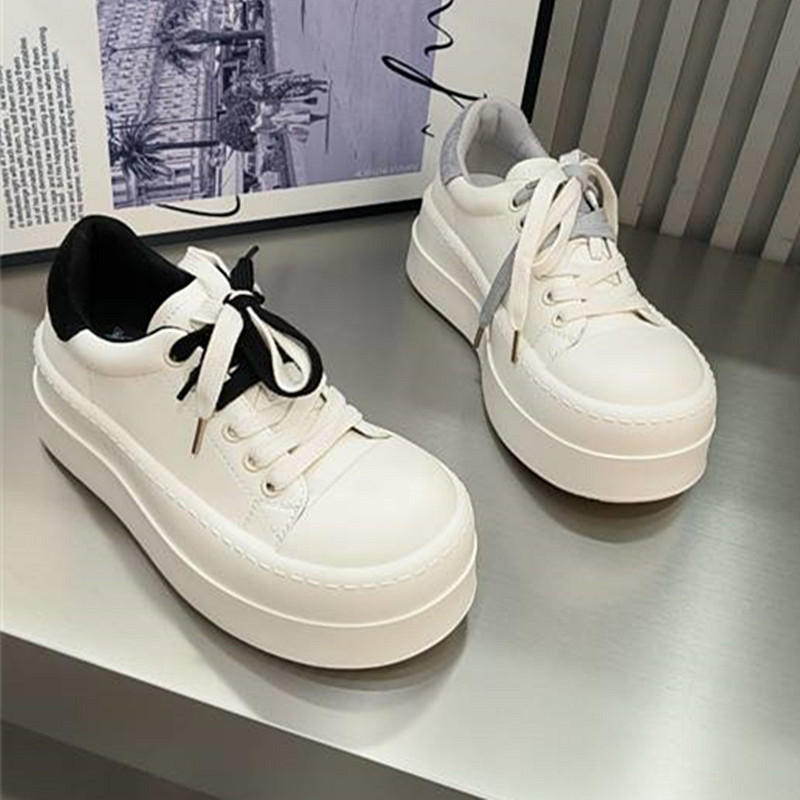  【格西潮鞋】欧货大牌真皮厚底鞋女休闲小白鞋2026春季新款板鞋ins
