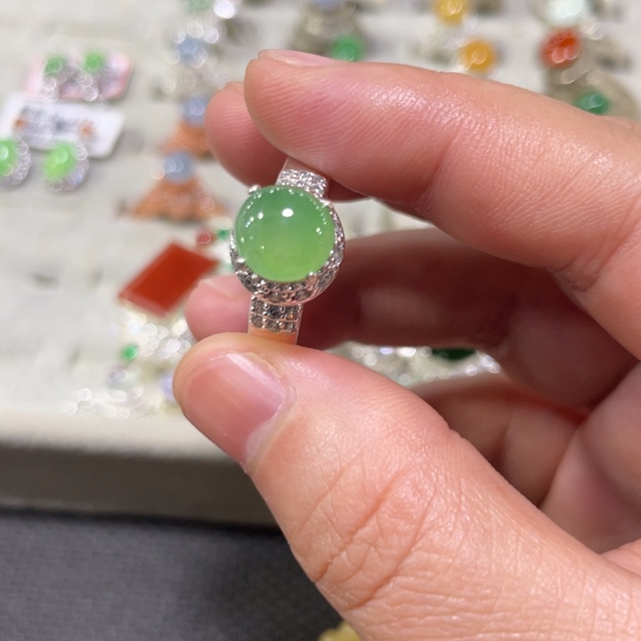 翡翠未镶嵌戒指缅甸天然翡翠