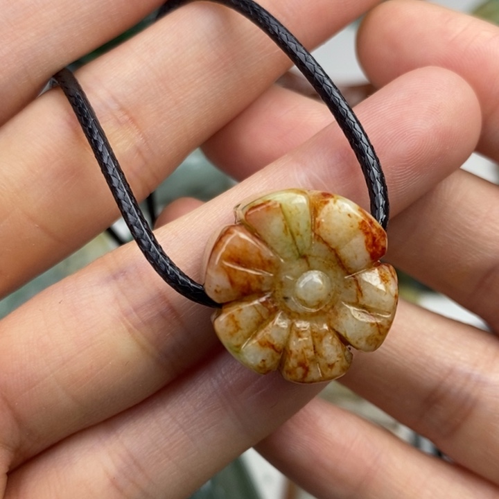 颈饰未镶嵌翡翠吊坠